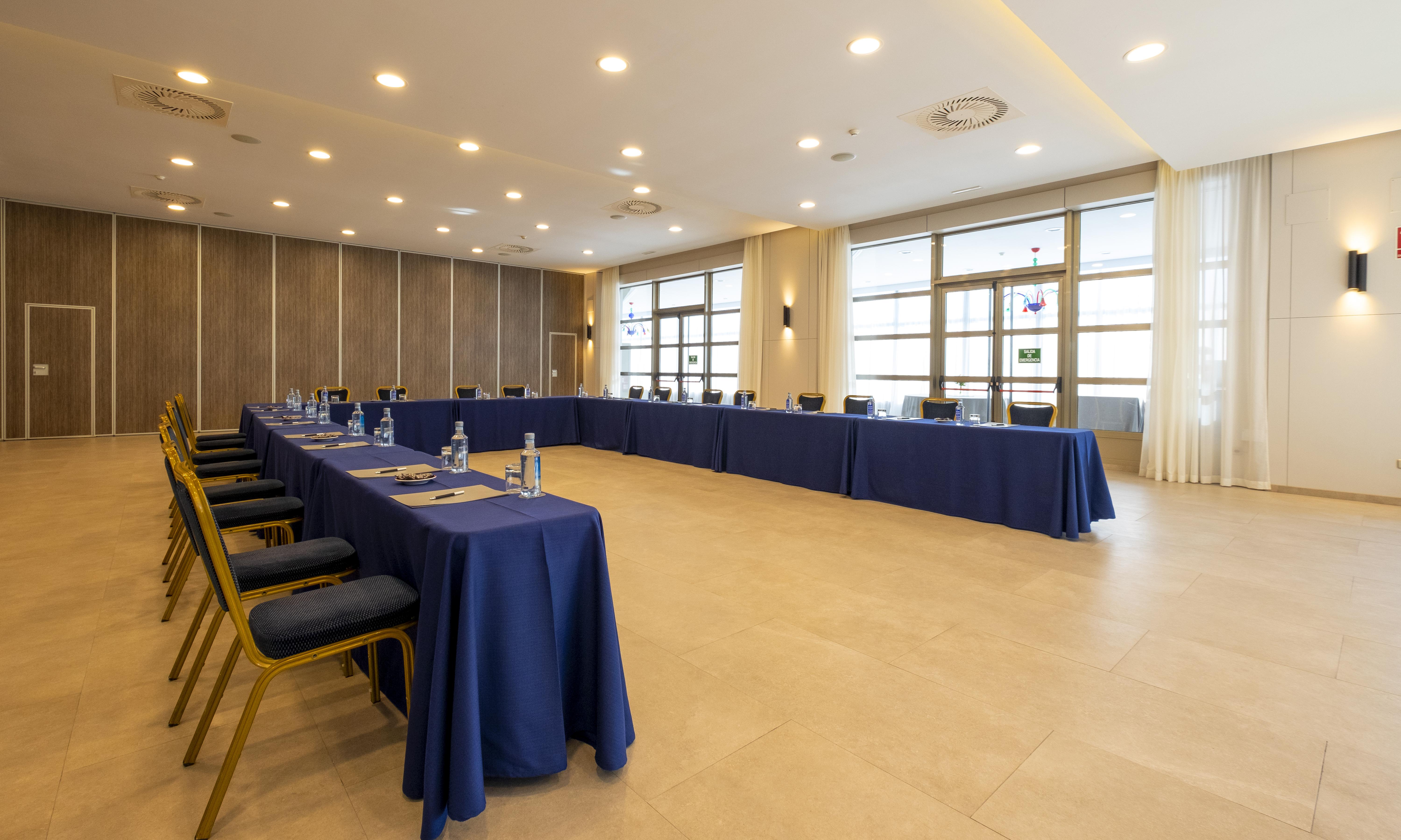 Hotel Attica21 Las Rozas Экстерьер фото