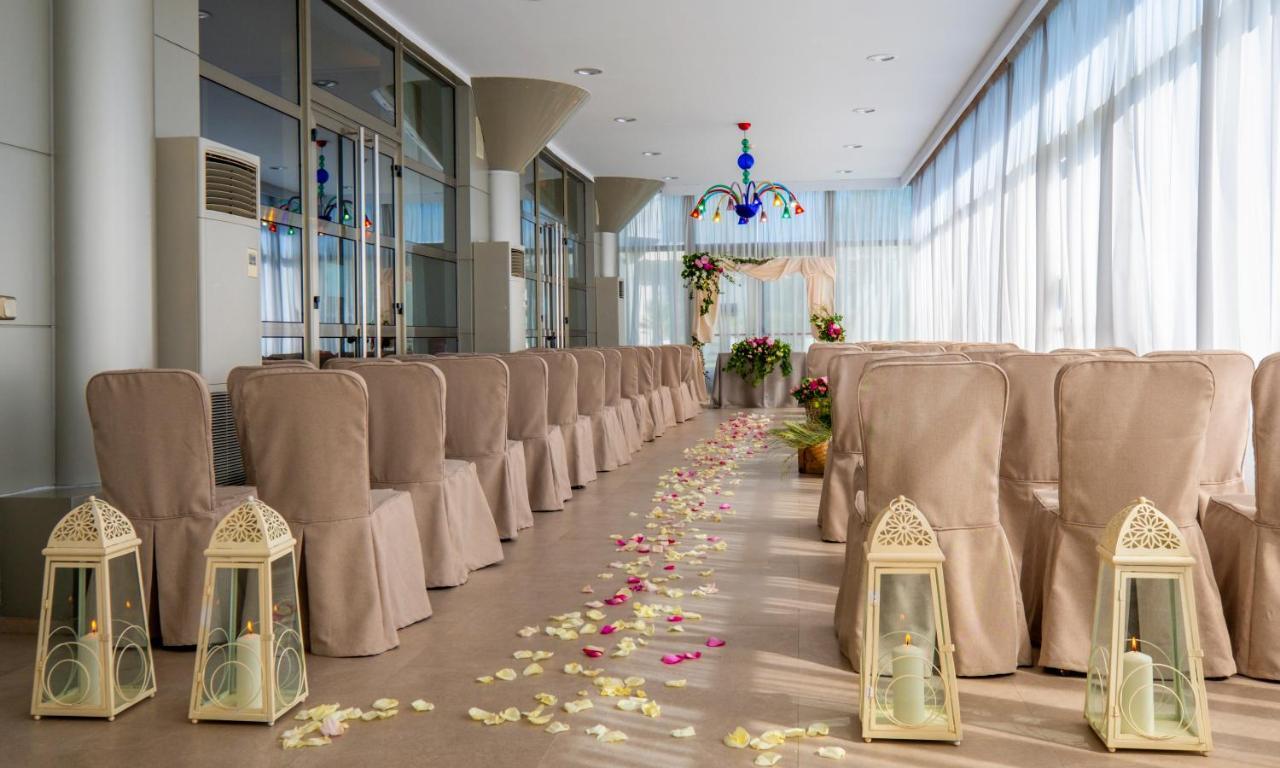 Hotel Attica21 Las Rozas Экстерьер фото